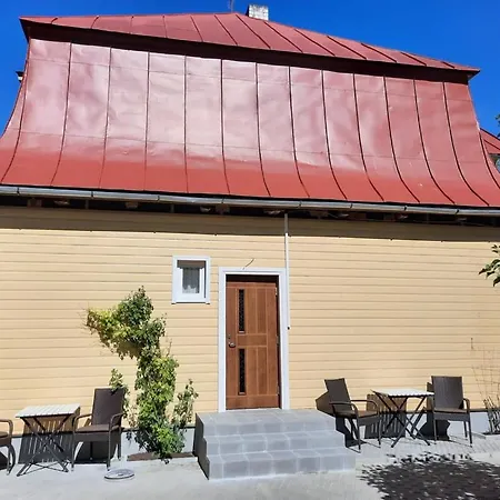 Armas Siseouega Kesklinnakorter, Esplanaadi Tn. Lejlighed Pärnu