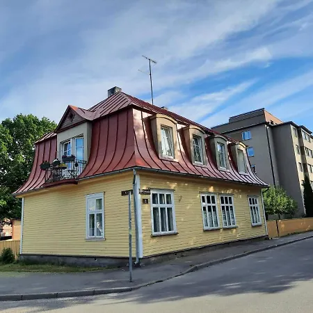Armas Siseouega Kesklinnakorter, Esplanaadi Tn. Parnu